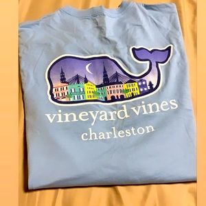 Men’s Vineyard Vine tee